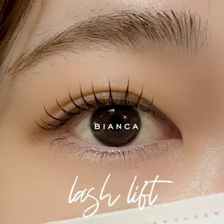 マツエク・マツパ Bianca 名駅店 飯田のマツエク・マツパデザイン