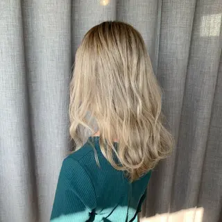 セミロング カラー 🌈ディレクター🌈 徳松優希のヘアスタイル