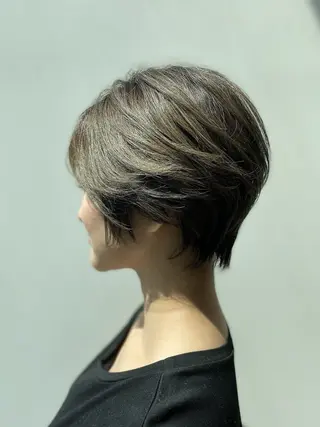 ショート ✂︎デザインカラー YOSHIKI✂︎のヘアスタイル