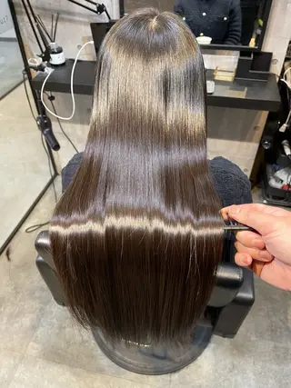 ロング 髪質改善縮毛矯正 💍谷口克也のヘアスタイル