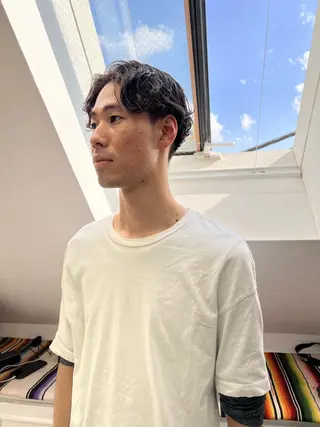 ミディアム パーマ メンズスタイリスト リュウジのヘアスタイル