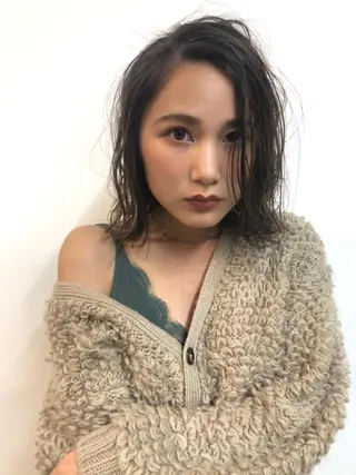 ミディアム 360°キレイな ショートカットのヘアスタイル