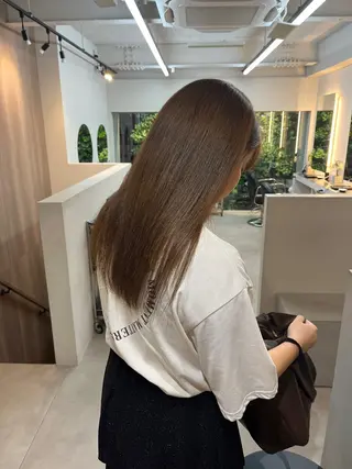 カラー 竹内 穂乃佳のヘアスタイル