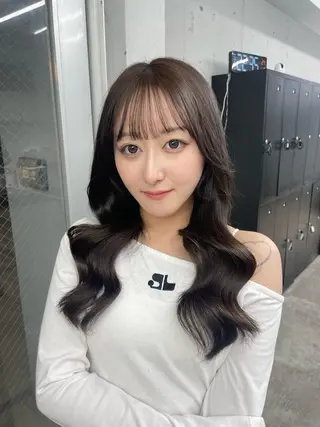 ロング chihiro / ミディアムカットのヘアスタイル