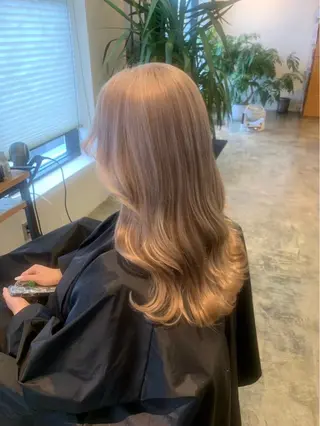 ロング 🧋ミルクティーカラ ー🧋特化小林拓登のヘアスタイル