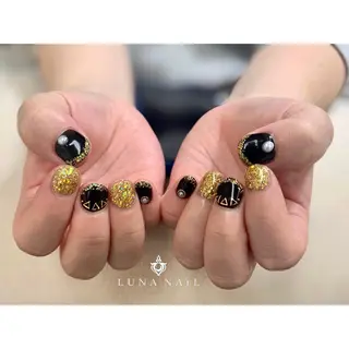 ネイル アトリエ　ミモザ所属・いまむら あかりのネイルデザイン