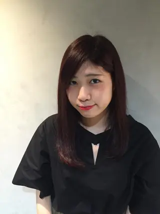 ミディアム カラー みつゆ 表参道/原宿のヘアスタイル