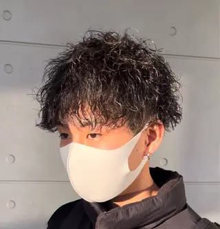 ショート パーマ メンズ メンズヘア特化 崎田 成人のヘアスタイル