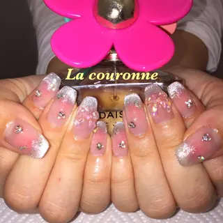 ネイル Lacouronne NATSUMIのネイルデザイン