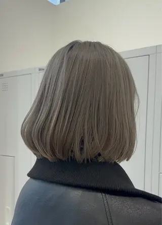 ショート カラー 🦋透明感カラー /ケアブリーチ🦋のヘアスタイル