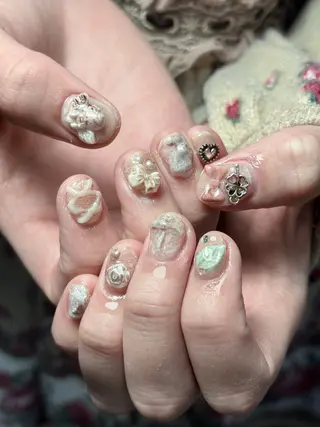 ネイル NICOnail八王子店所属・NICOnail🦭 Mikuのネイルデザイン