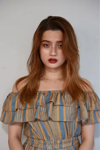 ロング カラー 平 ちひろのヘアスタイル