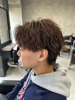 ショート パーマ メンズ ユウ🪄 パーマ指名No1のヘアスタイル
