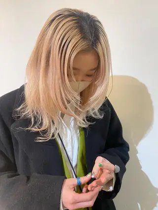 ミディアム niconail 千歳烏山店所属・niconail 🧣ayu 📍烏山のネイルデザイン