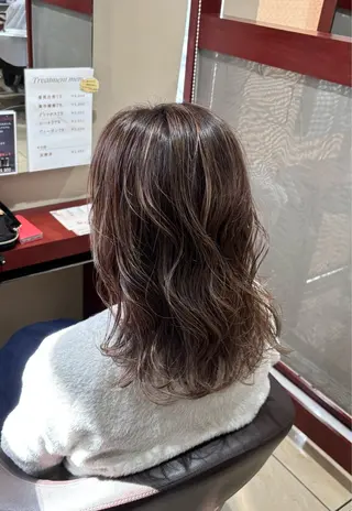 ミディアム カラー 坂本 優輝のヘアスタイル