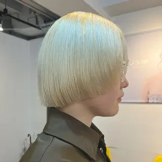 ショート ブリーチ/ハイトーン ボブ🐥HIYORIのヘアスタイル