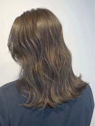 ミディアム UNSOME二子玉川店所属・ぬくい せいな💫のヘアスタイル