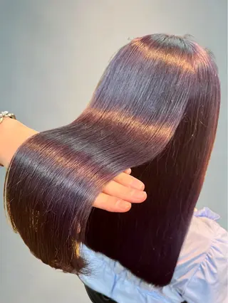 ロング カラー 《髪質改善 UN BLEACH》のヘアスタイル