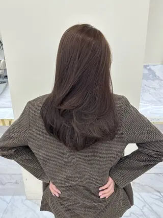 セミロング 似合わせレイヤーカッ ト🩶瀧本美咲のヘアスタイル