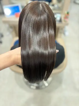 カラー 石井 せなのヘアスタイル