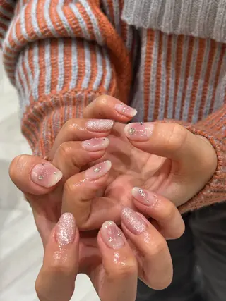 ネイル ꪆৎ平行アーチ ྀི ワカナの眉毛・アイブロウイメージ