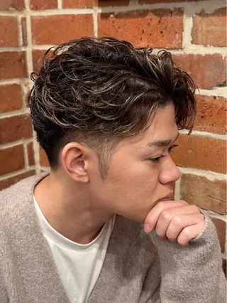 ショート パーマ メンズ 浅見 天翔のヘアスタイル