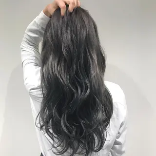 ロング カラー ヘアアレンジ Zina渋谷エリア マネージャShionのヘアスタイル
