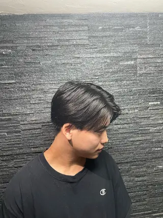 メンズ ヒロ銀座ヘアーサロン所属・西脇 杏奈のヘアスタイル