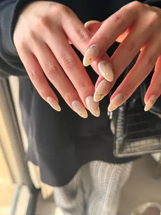 ネイル nailsalon YOLOのネイルデザイン
