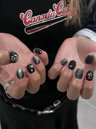 ネイル GO TODAY 新宿Gratia店所属・mito shioriのネイルデザイン