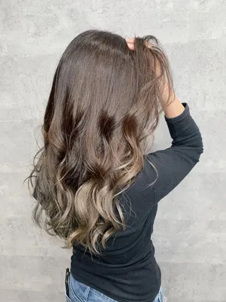 ロング カラー _WHITE 天神店 YUMEKA🐻のヘアスタイル