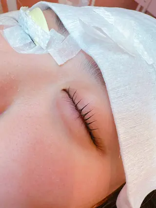 マツエク・マツパ Salon de VARNISH所属・アイリスト yuukaのマツエク・マツパデザイン