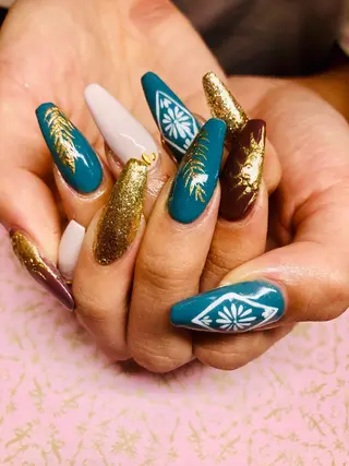 ネイル Piacere所属・Piacere 絵美のネイルデザイン