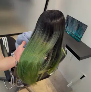 ロング カラー 及川シゲル 髪質改善講師のヘアスタイル