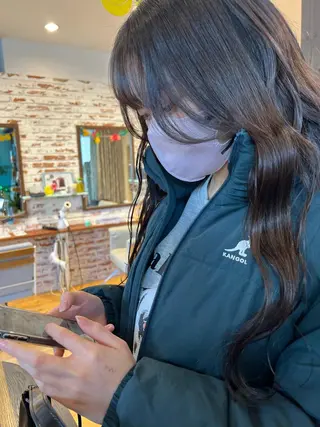 ロング ハイトーン/ ダブルカラー/透明感のヘアスタイル