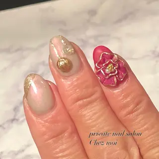 ネイル KOMINE TOMOKOのネイルデザイン