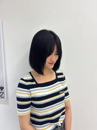 ミディアム Haruna/河原町 ハイトーン🤍のヘアスタイル