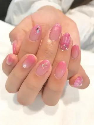 ネイル Re Pearl～コーディネートサロン～ 市駅前店所属・NARUMI HYODOのネイルデザイン