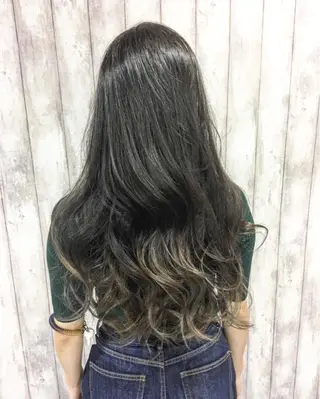ロング カラー boutique misakiのヘアスタイル