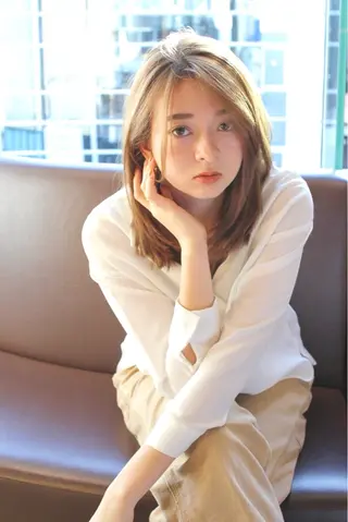 セミロング 千 田のヘアスタイル
