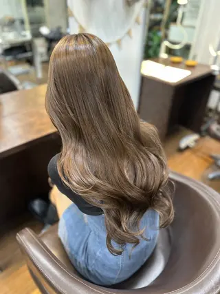セミロング 植田 /エクステ /ブリーチ/髪質改善のヘアスタイル
