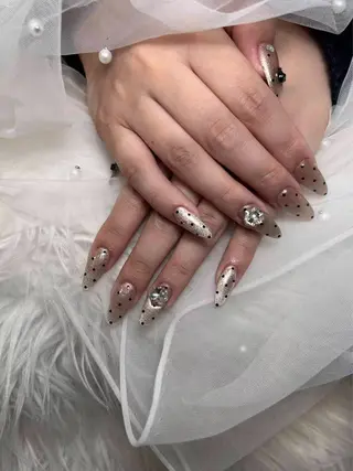 ネイル 🌈 Laule'aのネイルデザイン