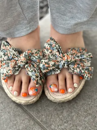 ネイル 7LOOKS フェンのネイルデザイン