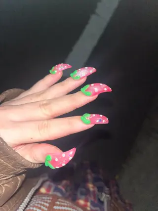 ネイル SLASH saranのネイルデザイン