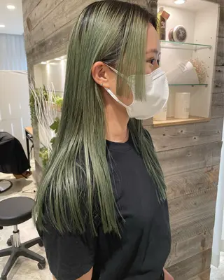 ロング カラー Loom.所属・村上雅人 ナチュラルモードのヘアスタイル