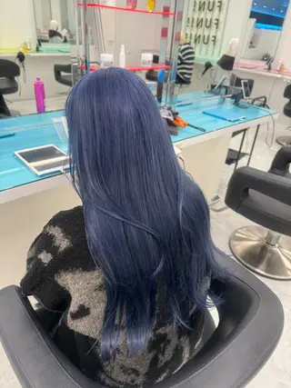 ロング カラー ダメージレスハイ トーン💖kanonのヘアスタイル