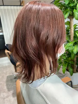 ミディアム カラー 佐伯 美麗のヘアスタイル