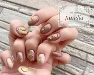 ネイル -nailroom- familiaのネイルデザイン