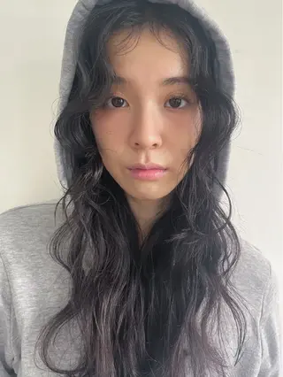 ロング カラー くすみカラー/ パーマ/ろーれんのヘアスタイル