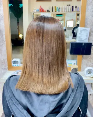 ミディアム ウエチ シオミ 金沢文庫のヘアスタイル